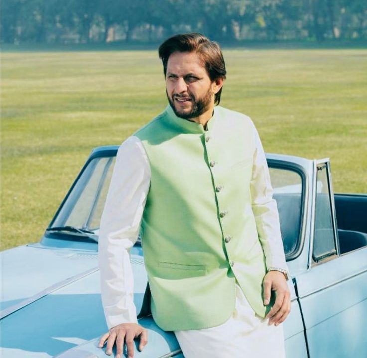 Shahid Afridi Net Worth 2026 – Salary, PSL Income, Cars, House & Total Wealth